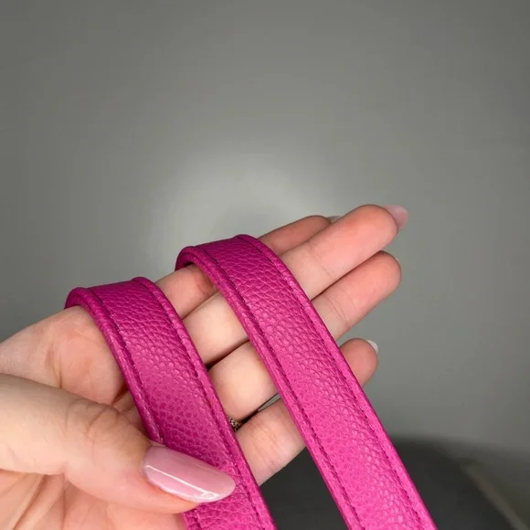 Sold Michl Kors Brooke Medium ShoulderTote - Picture 11 of 16